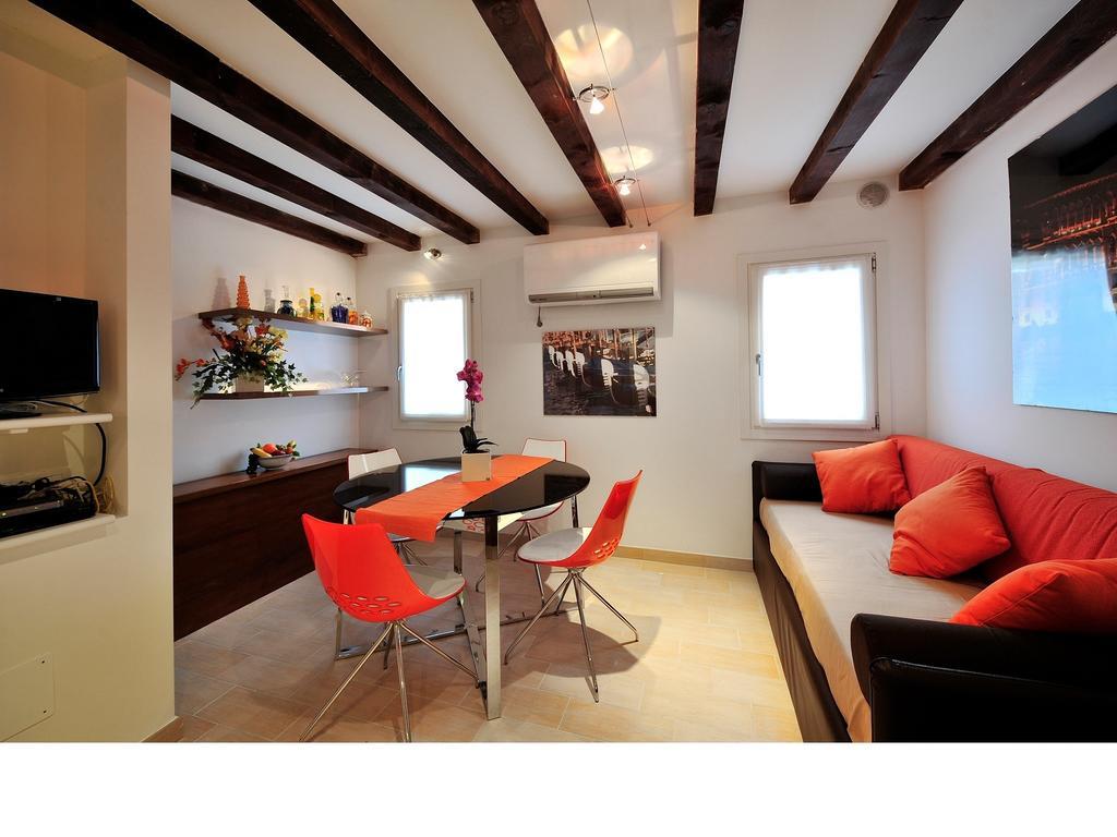 Palace La Vida Apartments By Wonderful Italy Венеция Номер фото