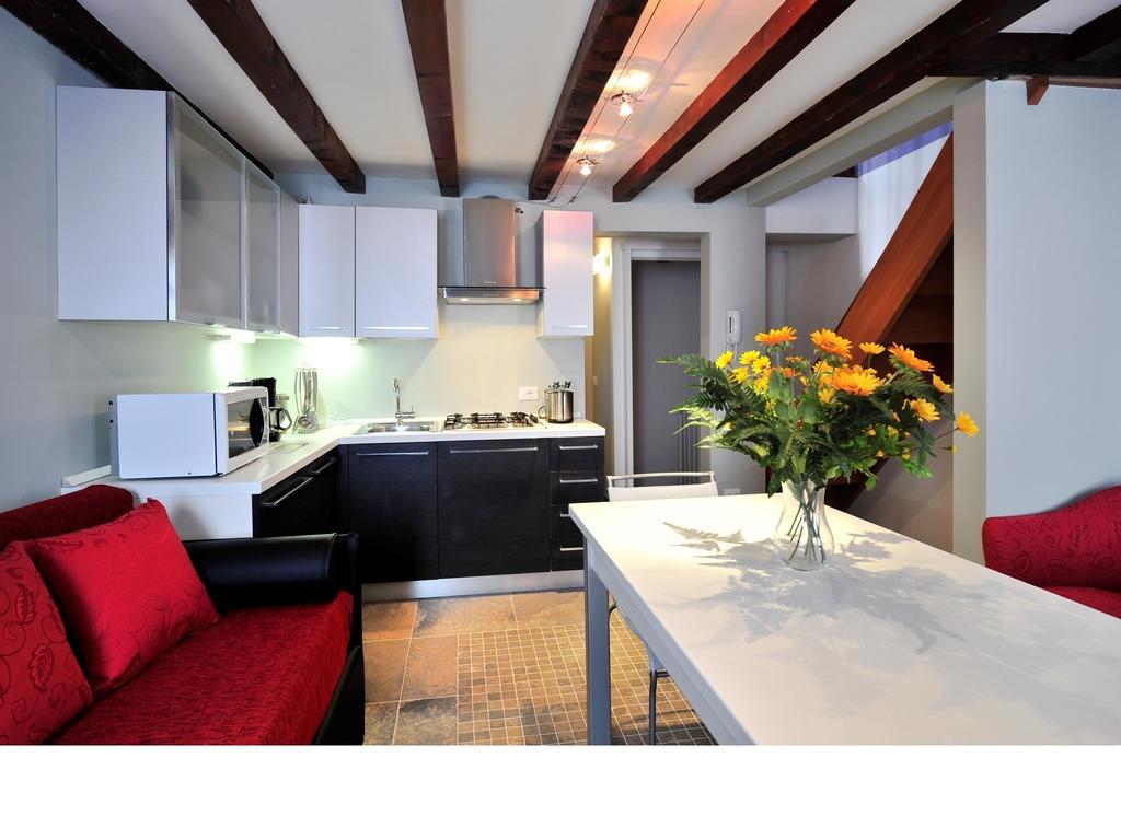 Palace La Vida Apartments By Wonderful Italy Венеция Номер фото