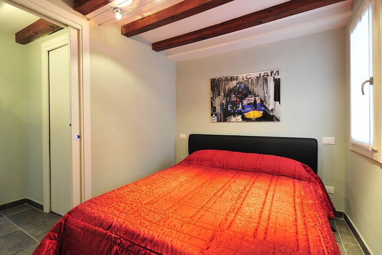 Palace La Vida Apartments By Wonderful Italy Венеция Экстерьер фото