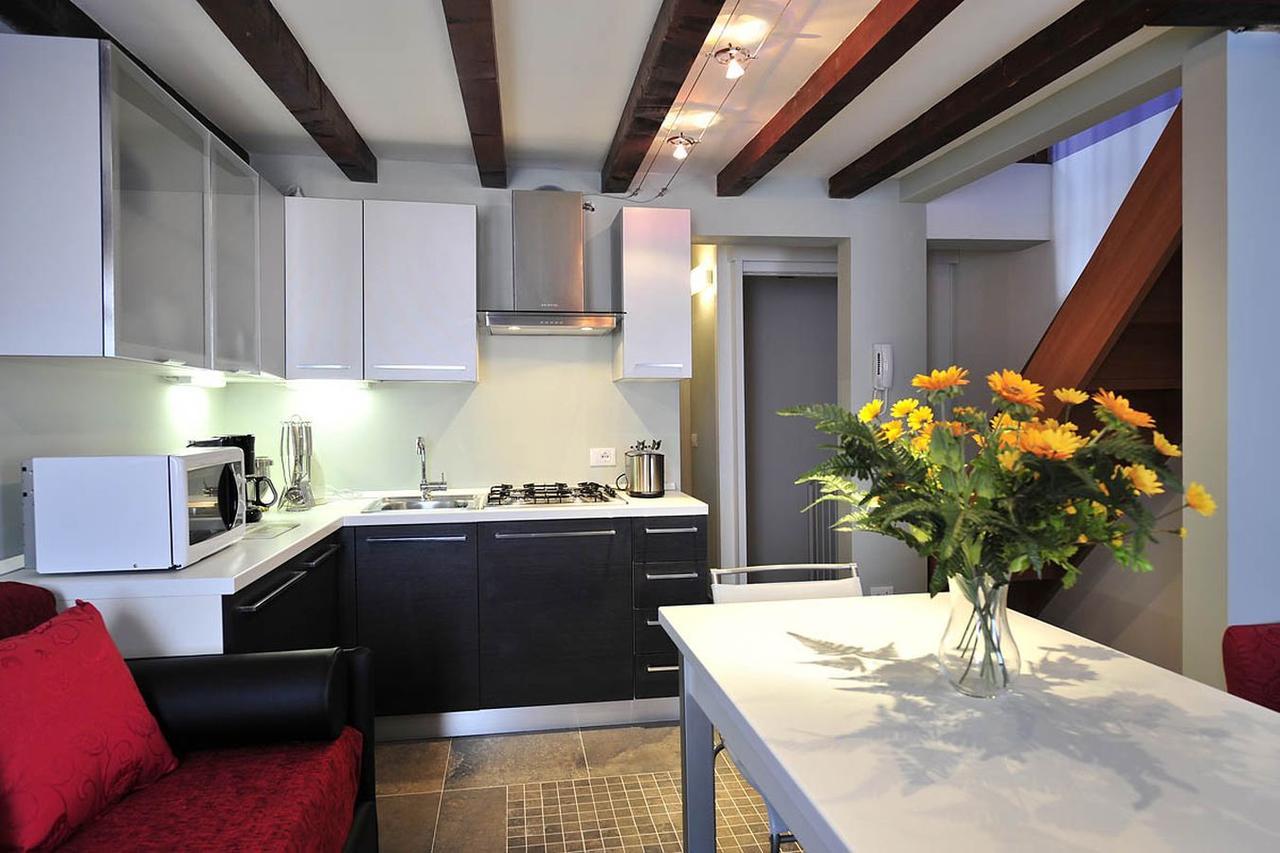 Palace La Vida Apartments By Wonderful Italy Венеция Экстерьер фото