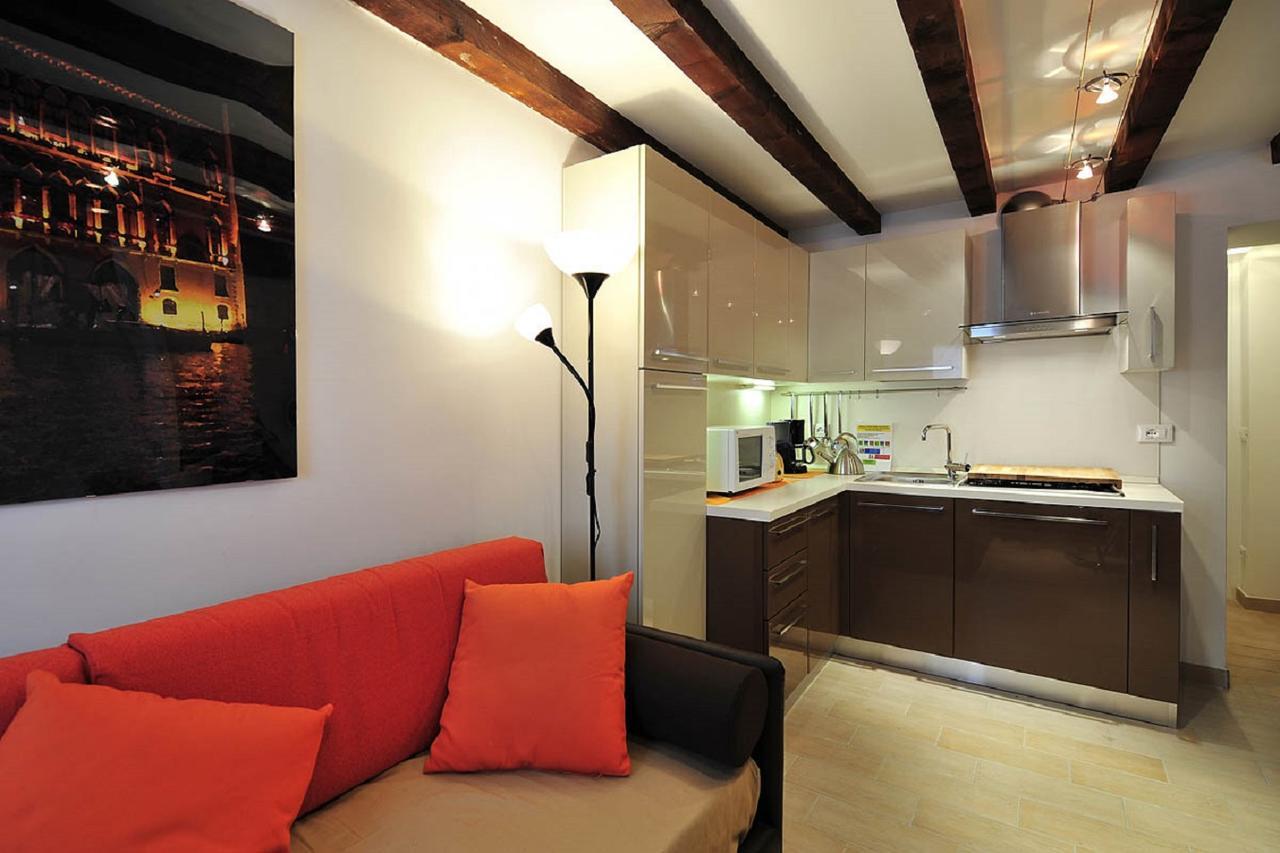 Palace La Vida Apartments By Wonderful Italy Венеция Экстерьер фото